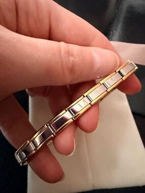 Two-Tone Italian Charm Bracelet – Gold Trim & Silver Links 18 Links (17.5 cm)